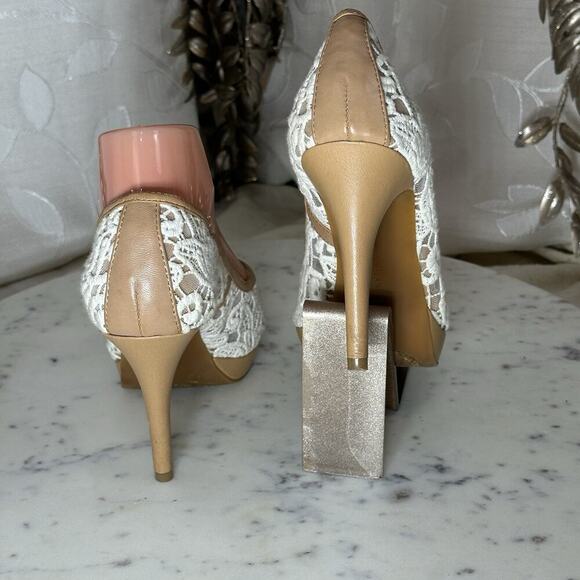 Antonio‎ Melani | Women’s 7.5 | Cream Lace Peep-Toe Heels | Bridal Boho Chic - Picture 4 of 17